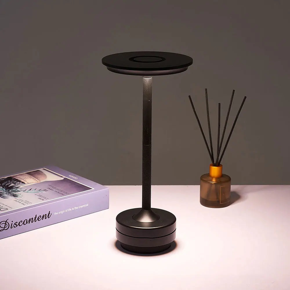 Luminária De Mesa Sem Fio Dimerizável Áurea