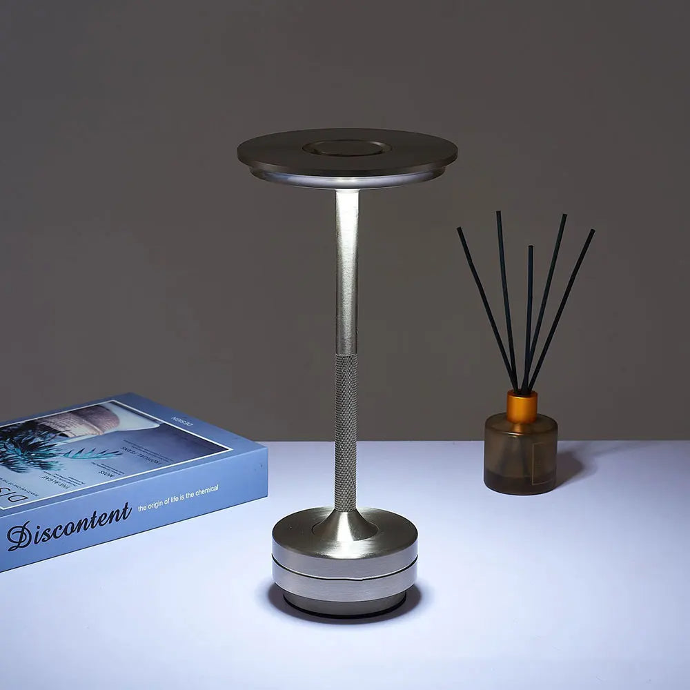 Luminária De Mesa Sem Fio Dimerizável Áurea