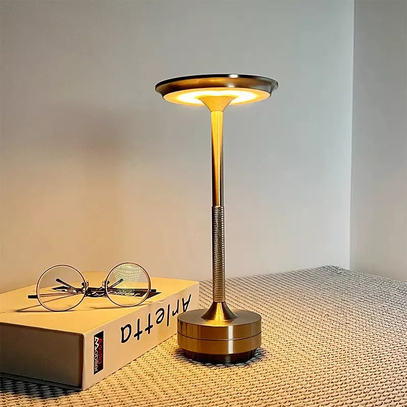 Luminária De Mesa Sem Fio Dimerizável Áurea